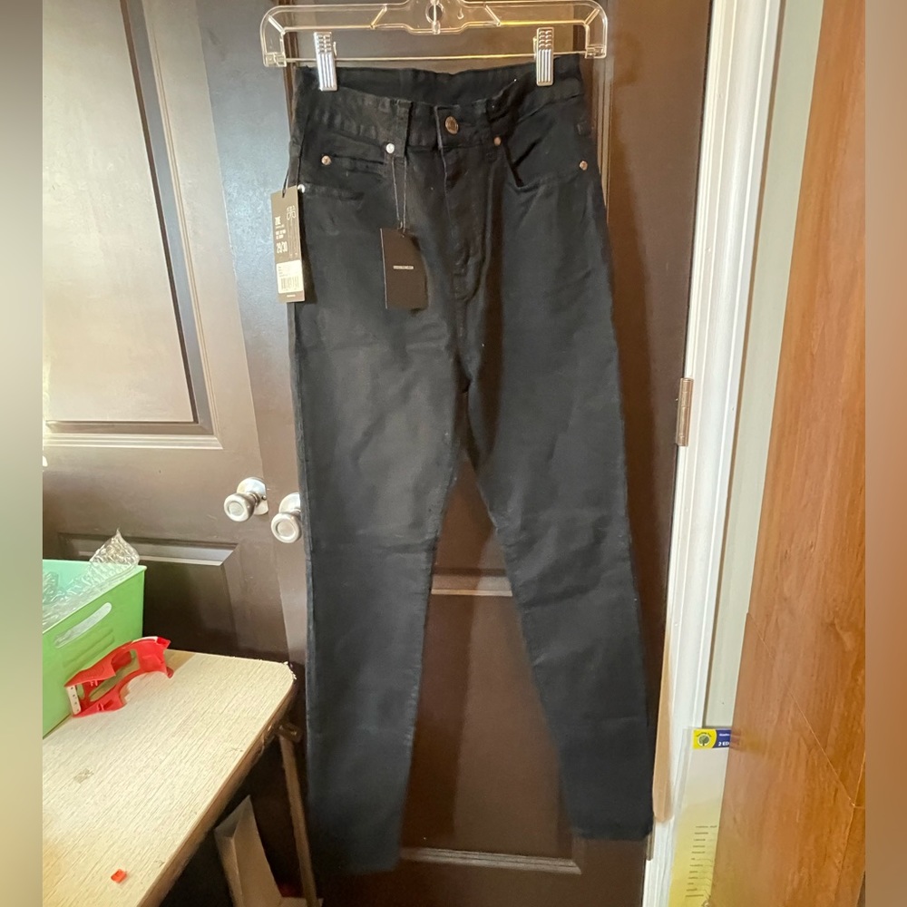 Dr. Denim Zoe Skinny Jeans / New with tags size 29